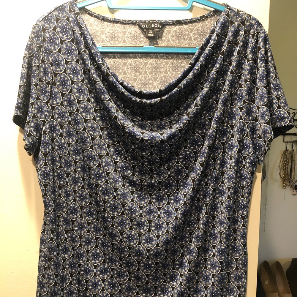 Short sleeve blouse and skirt set